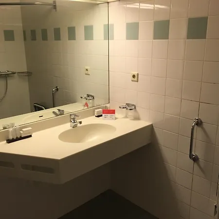 Hotel 50|50 Belmont Ede